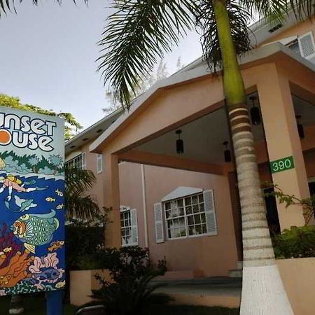 Sunset House Hotel George Town Exterior foto